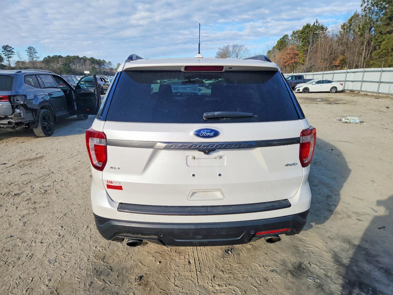 2018 Ford Explorer Xlt - Фото 6