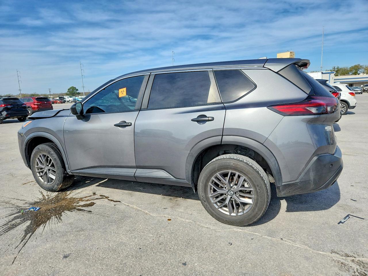 2021 Nissan Rogue S - Фото 2