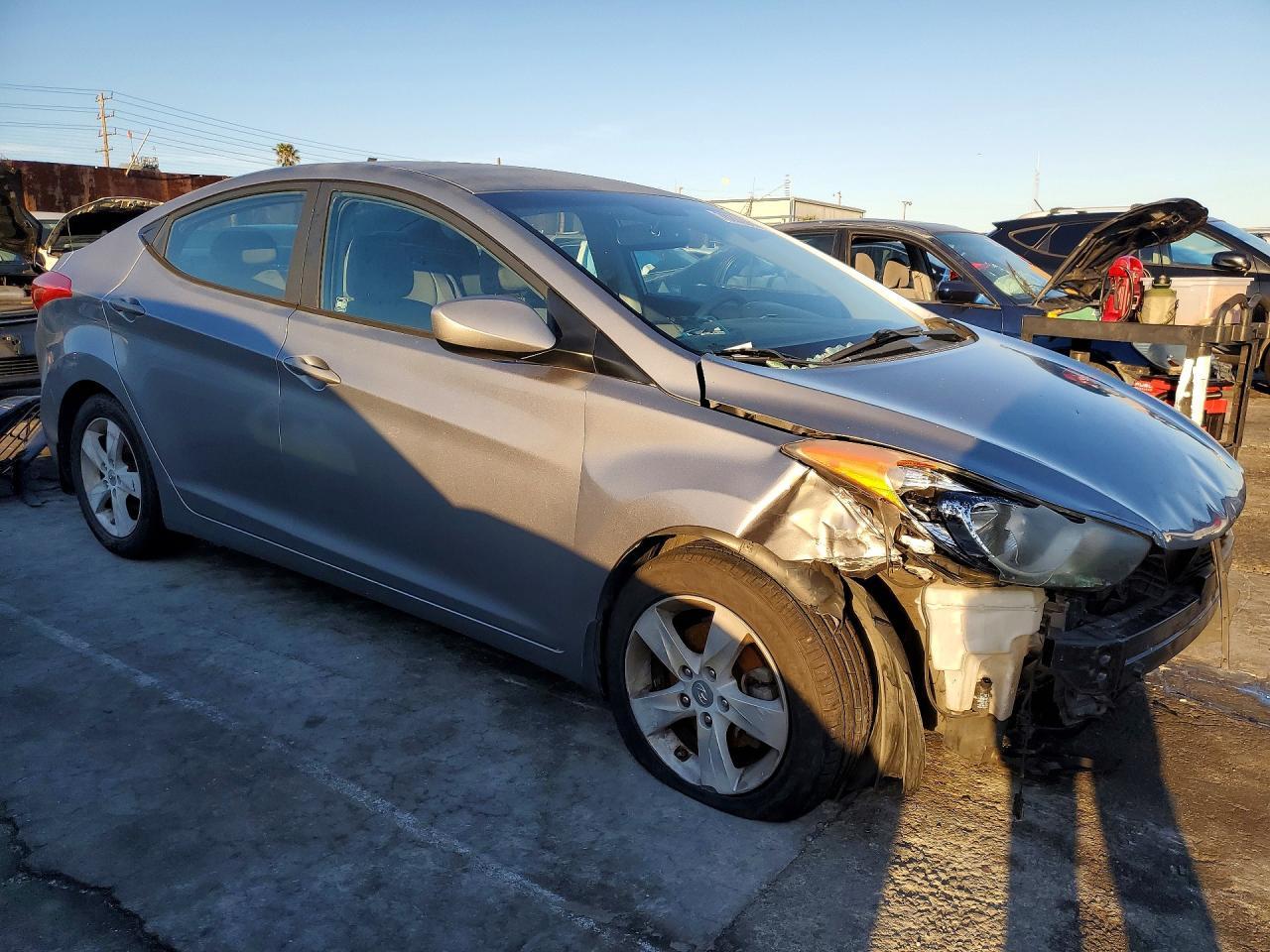 2013 Hyundai Elantra Gls - Фото 4