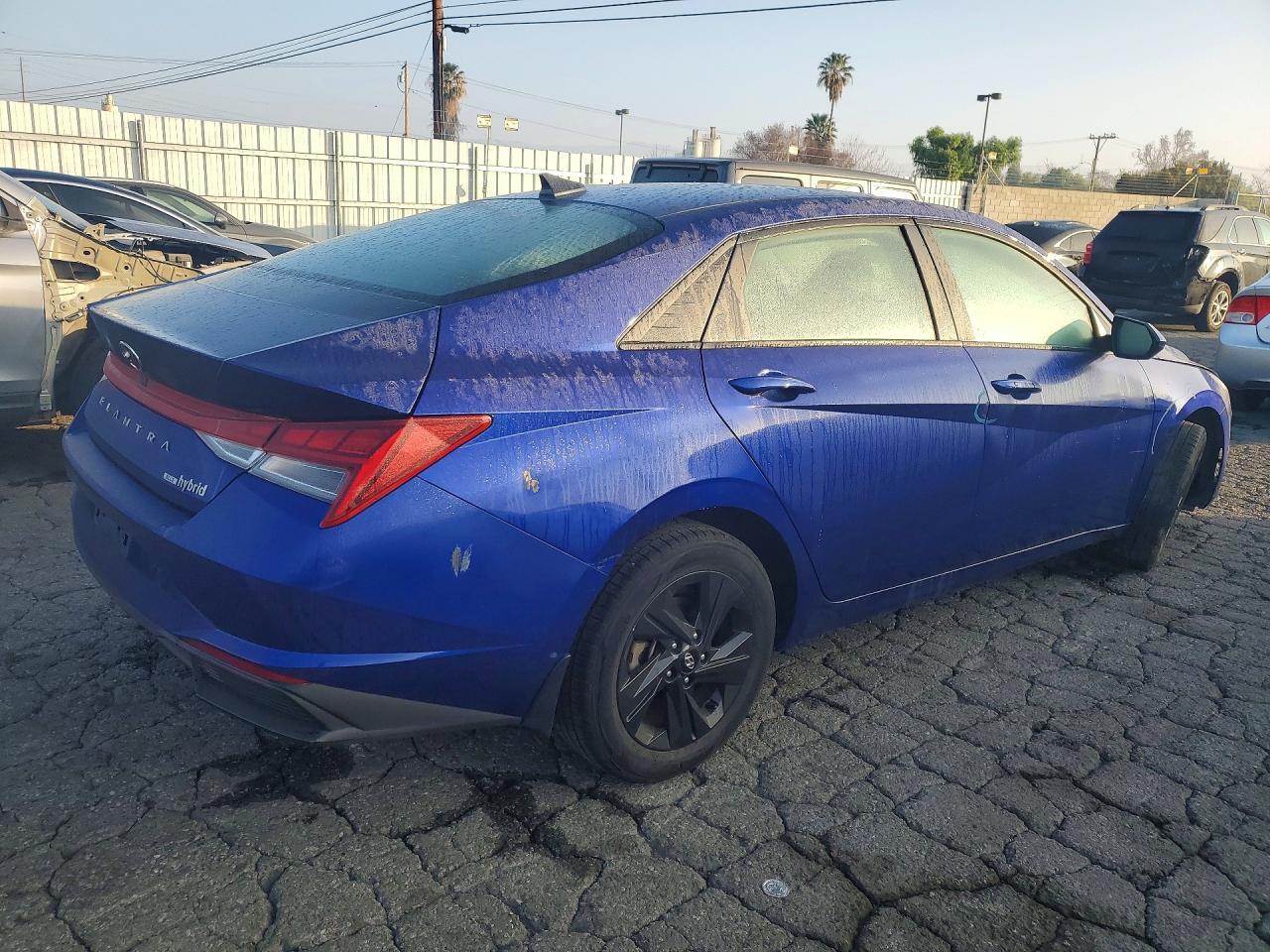 2023 Hyundai Elantra Blue - Image 3