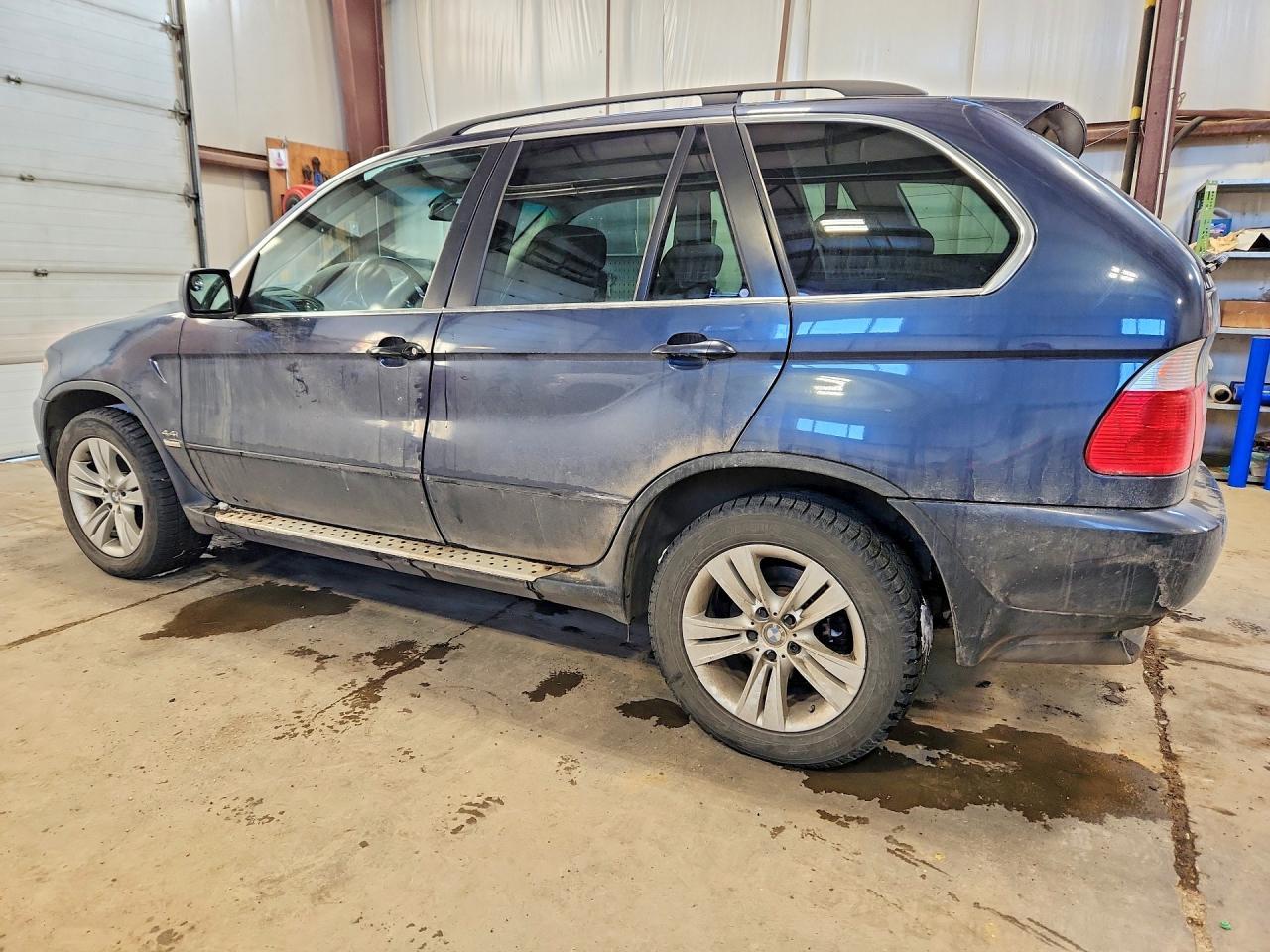 2005 BMW X5 4.4I - Фото 2