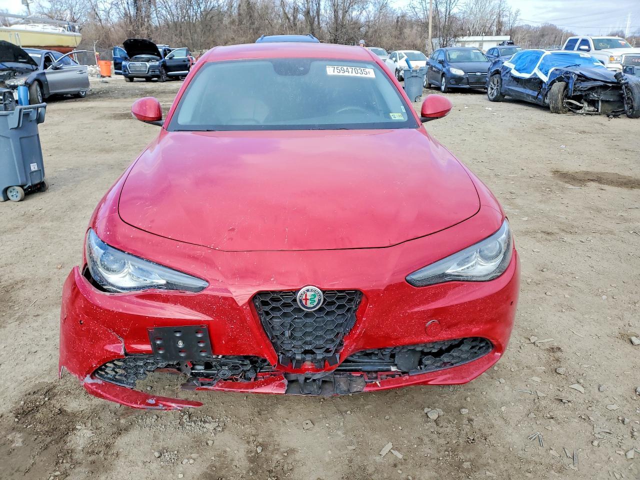 2019 Alfa Romeo Giulia Ti - Фото 5