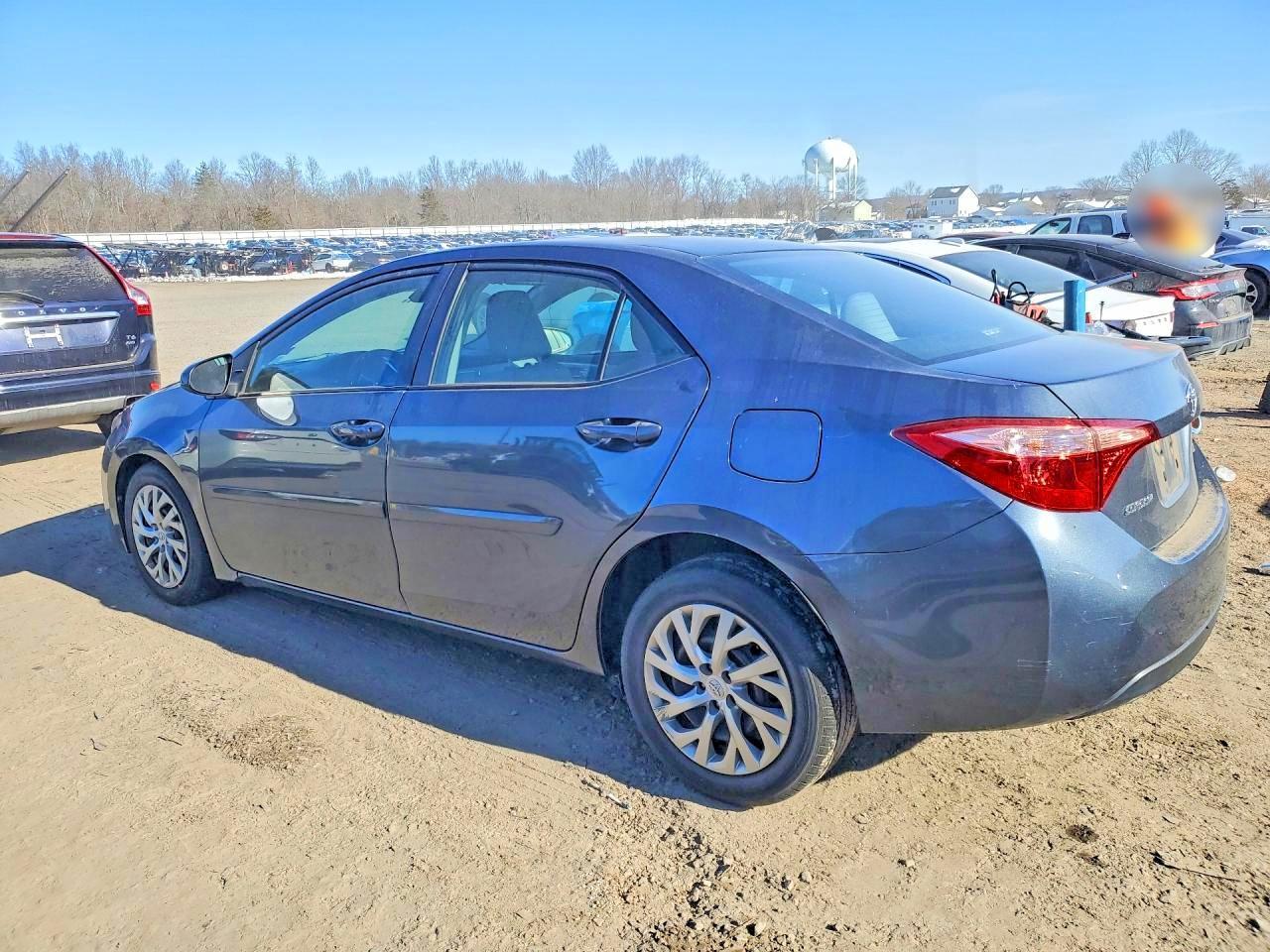 2019 Toyota Corolla L - Фото 2