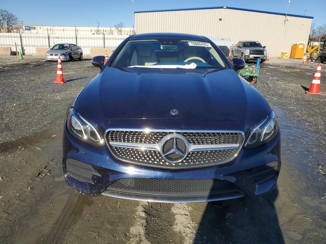 2018 Mercedes-Benz E - Image 5
