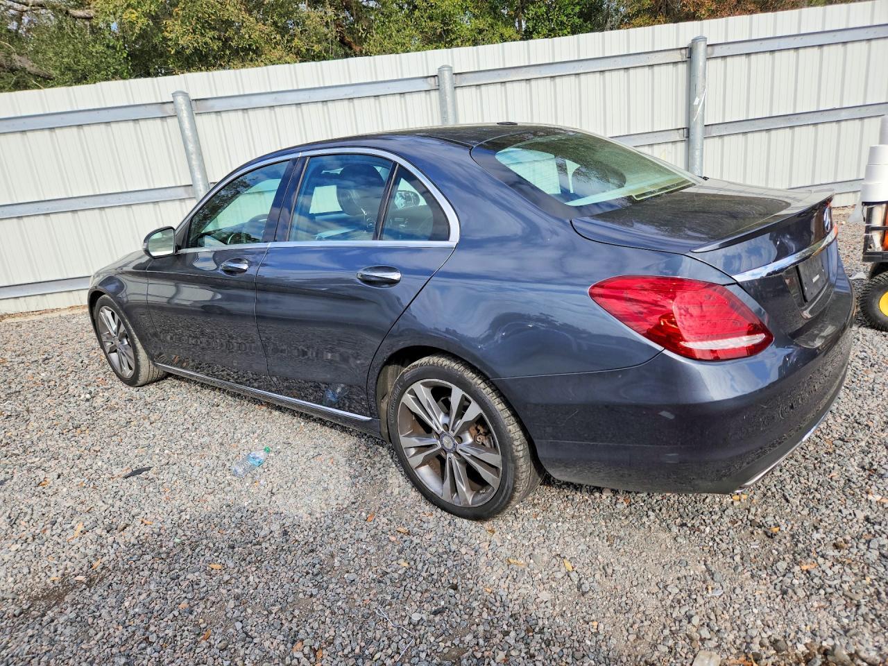 2016 Mercedes-Benz C 300 - Фото 2