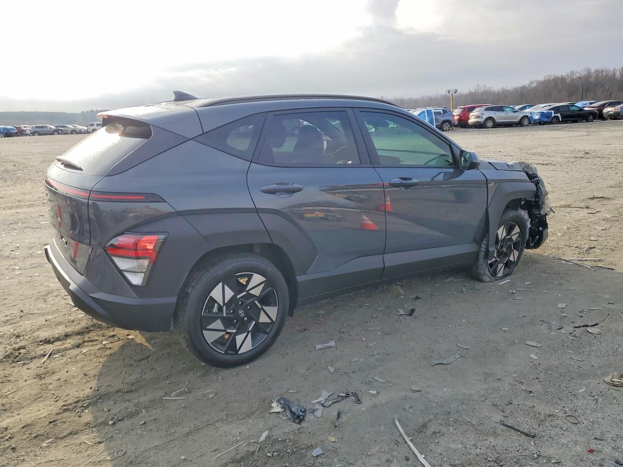 2025 Hyundai Kona Sel - Фото 3