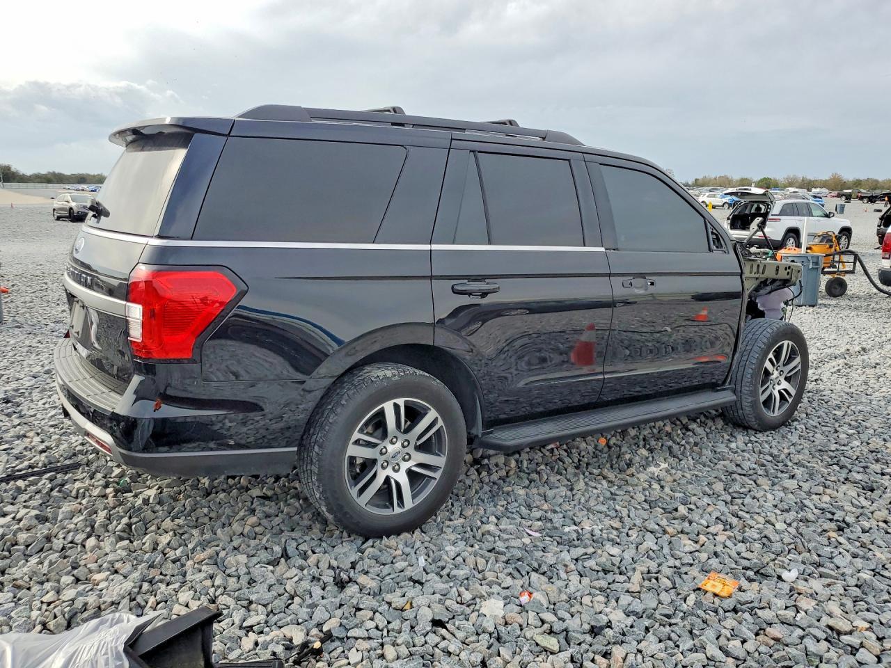 2024 Ford Expedition Xlt - Image 3