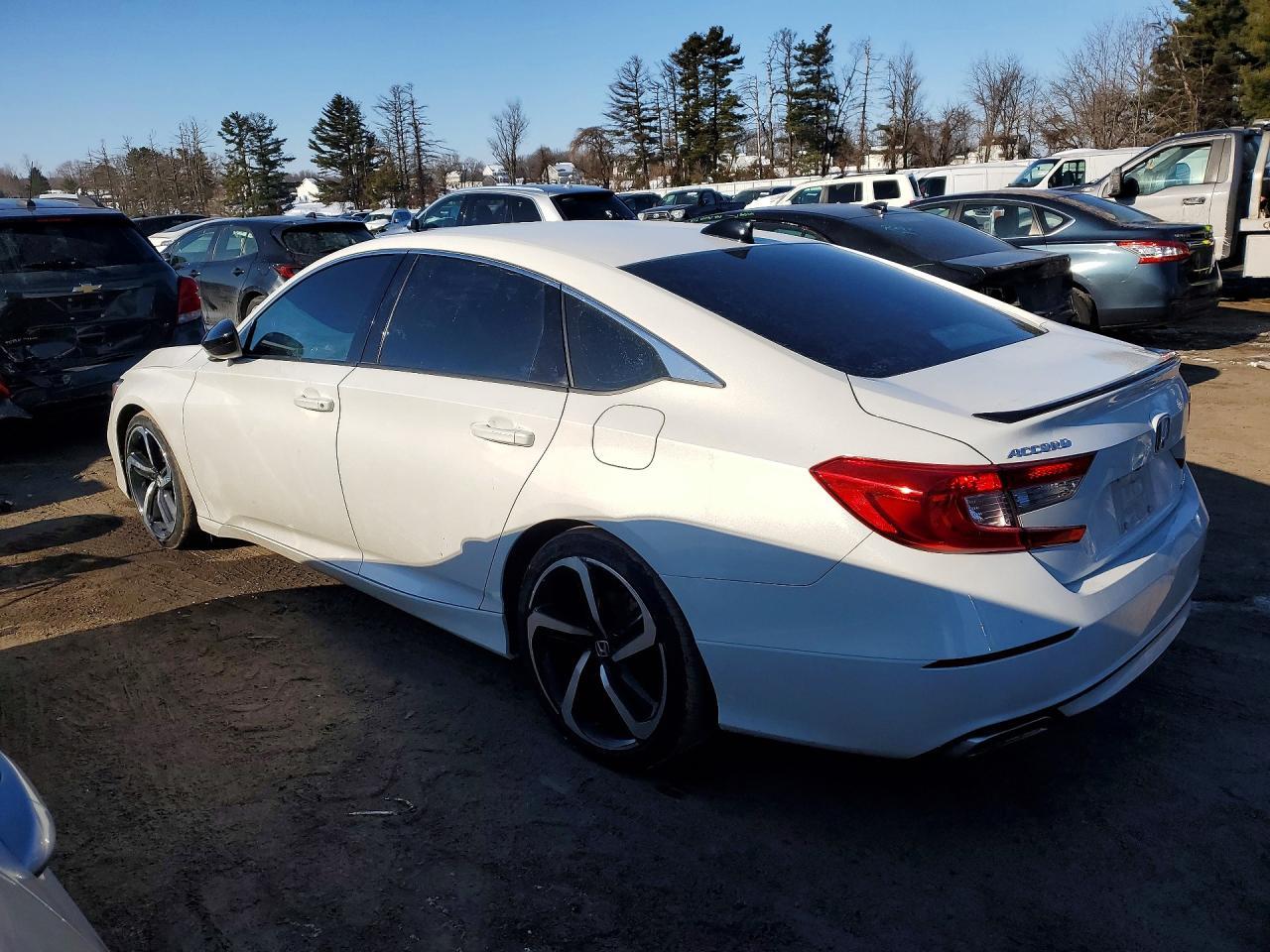 2022 Honda Accord Sport - Фото 2