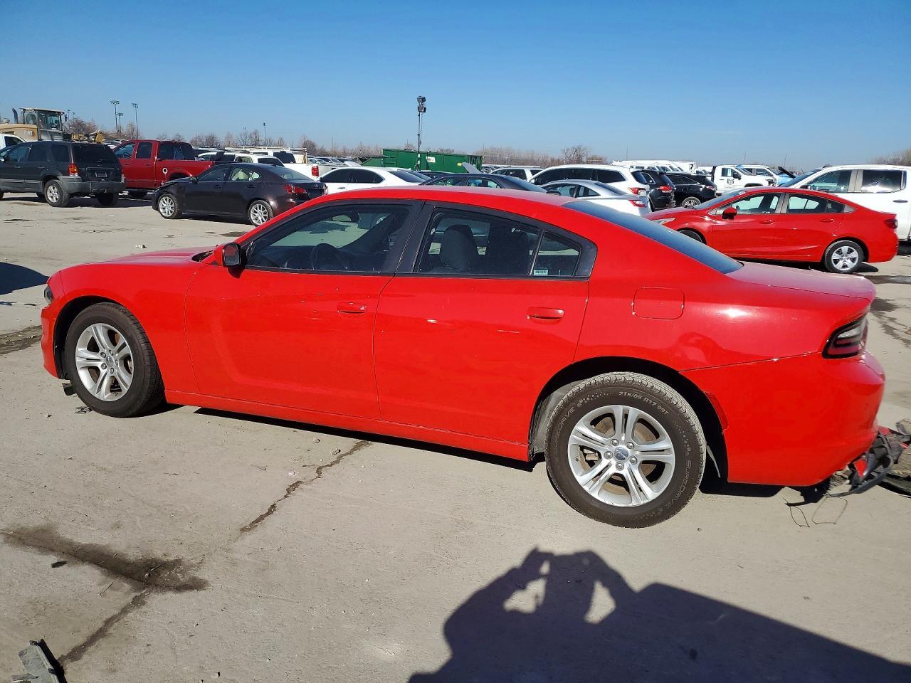2022 Dodge Charger Sxt - Фото 2