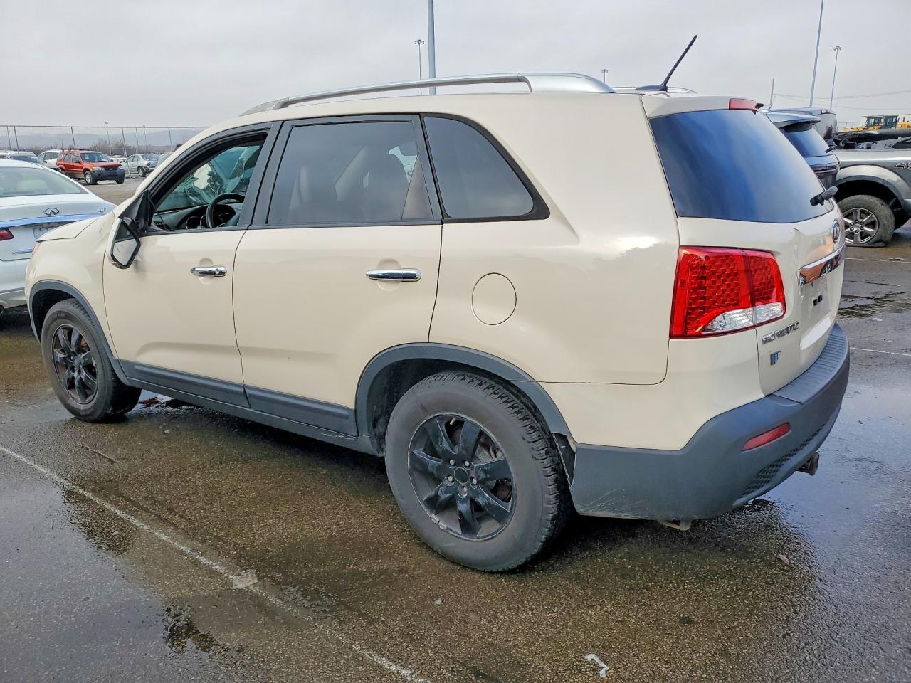 2011 Kia Sorento Lx - Фото 2