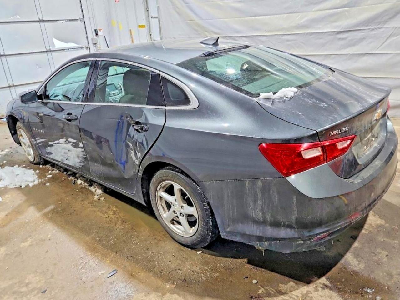 2017 Chevrolet Malibu Ls - Фото 2