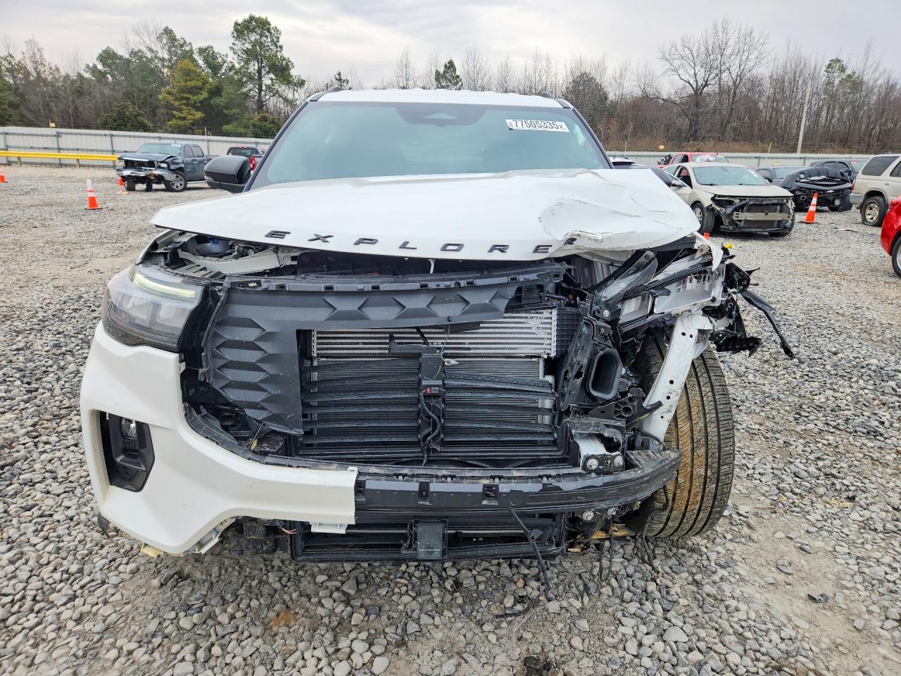 2025 Ford Explorer St - Фото 5