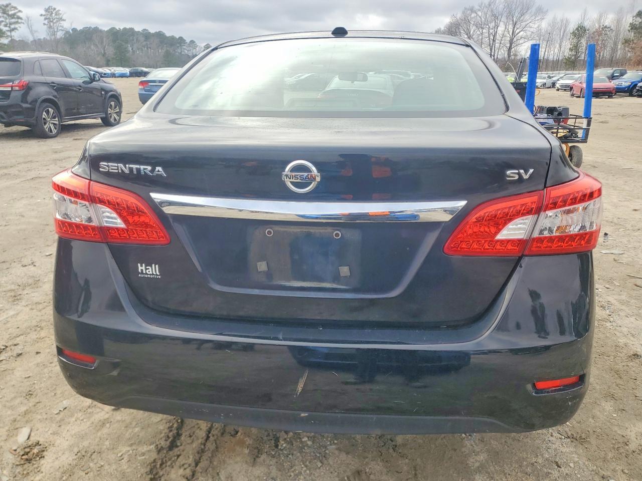 2015 Nissan Sentra S - Фото 6
