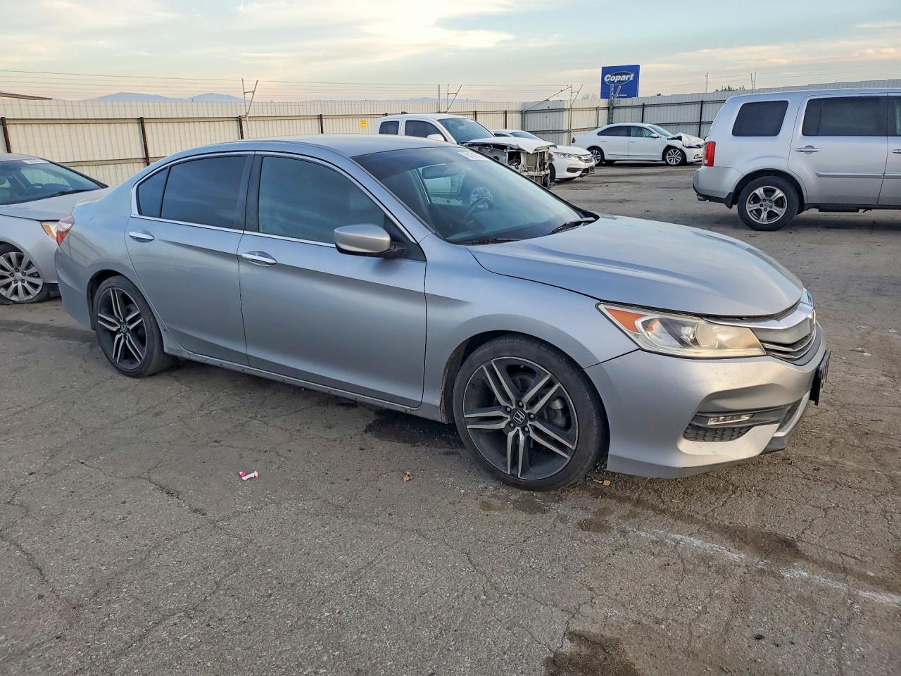 2017 Honda Accord Sport - Фото 4
