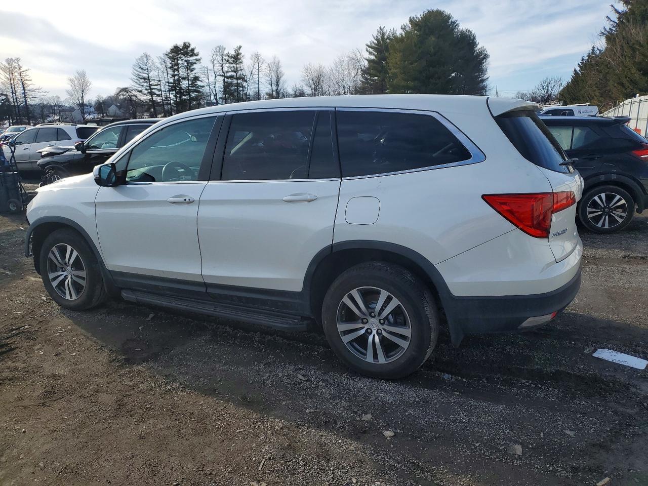 2018 Honda Pilot Exl - Image 2