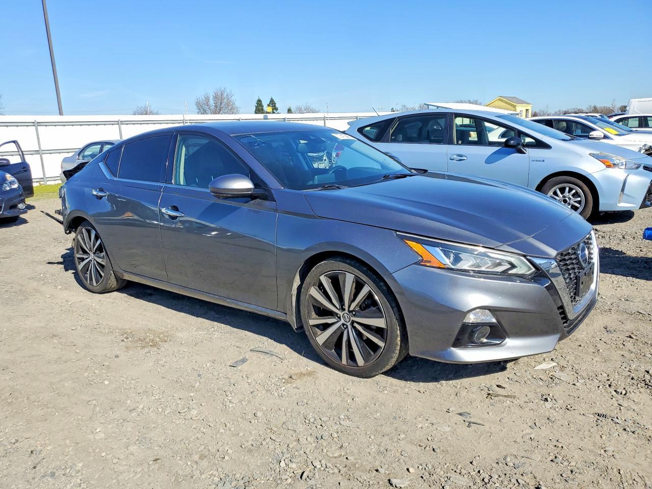 2020 Nissan Altima Platinum - Фото 4