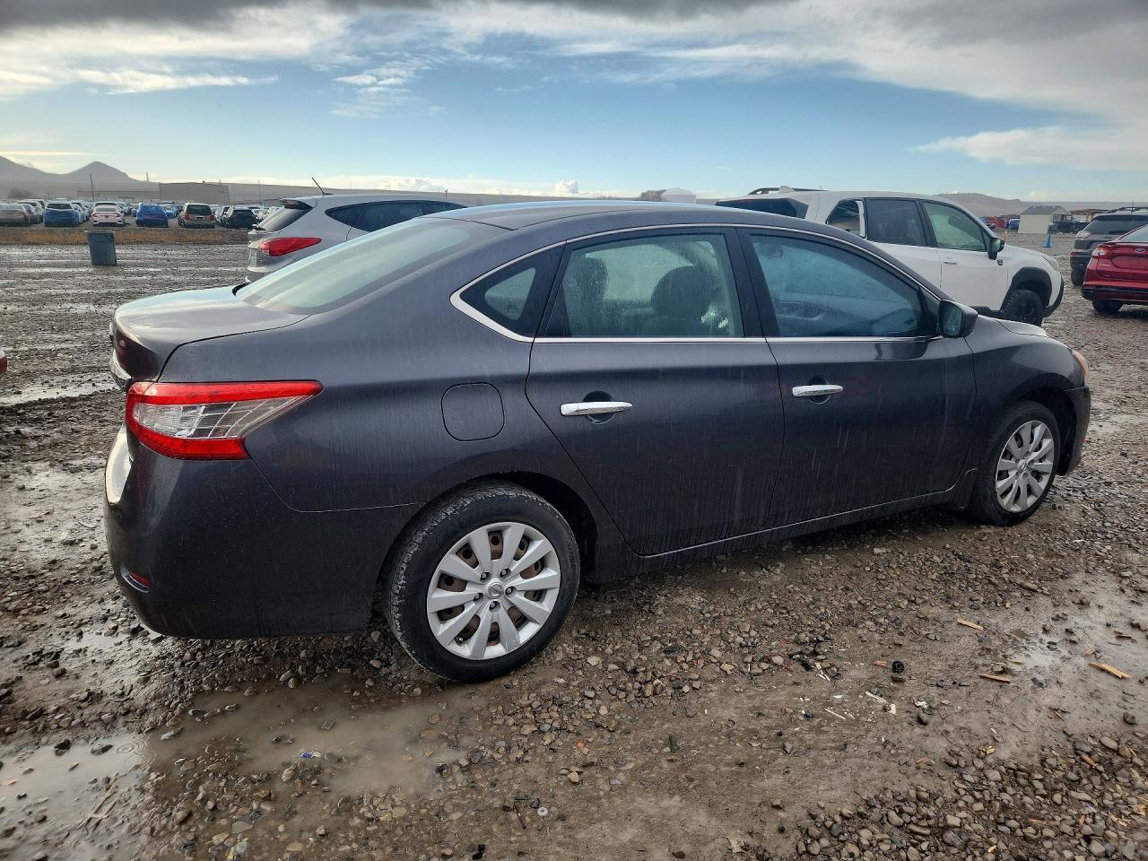 2014 Nissan Sentra S - Image 3