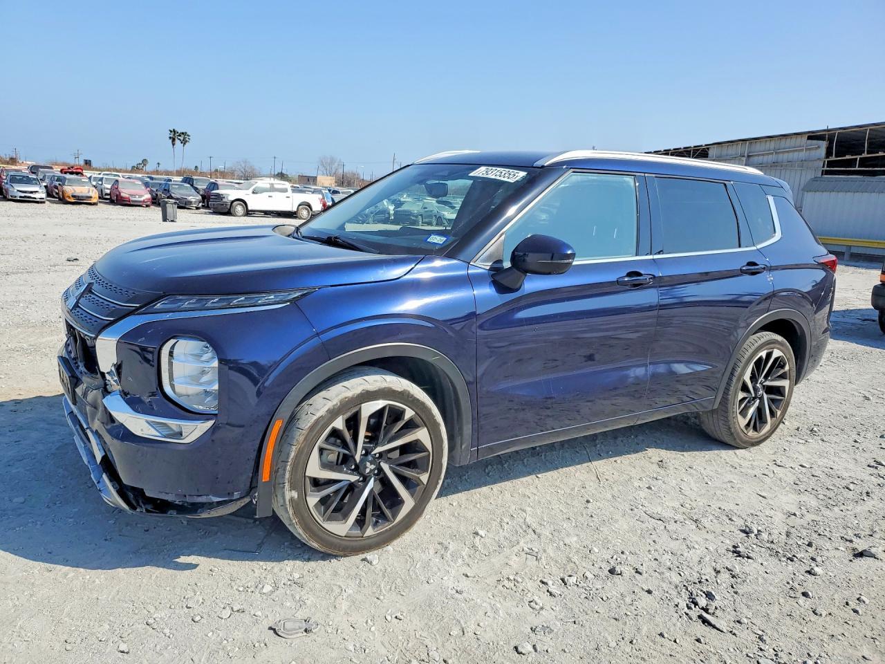 2022 Mitsubishi Outlander Sel