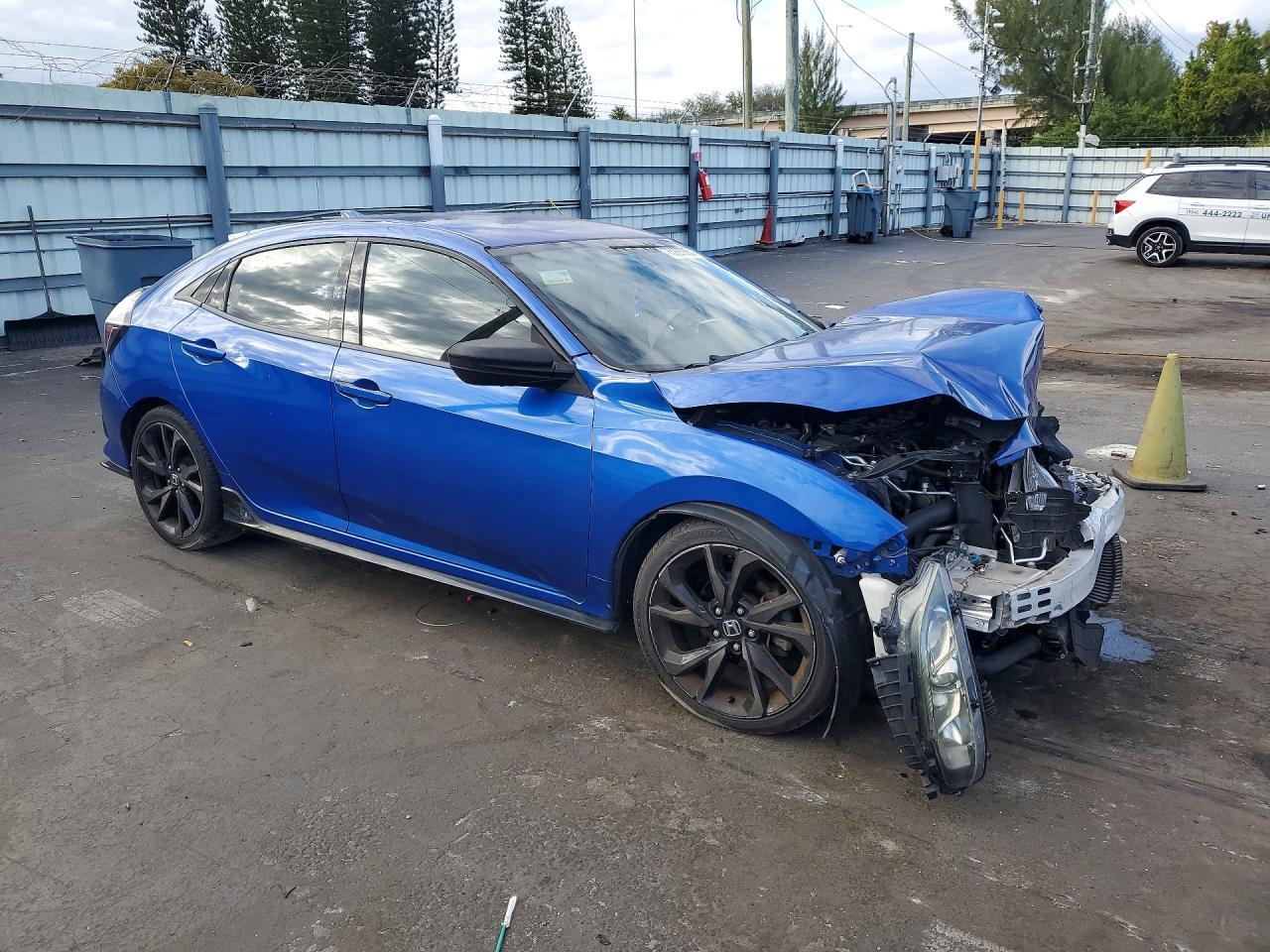 2017 Honda Civic Sport - Фото 4