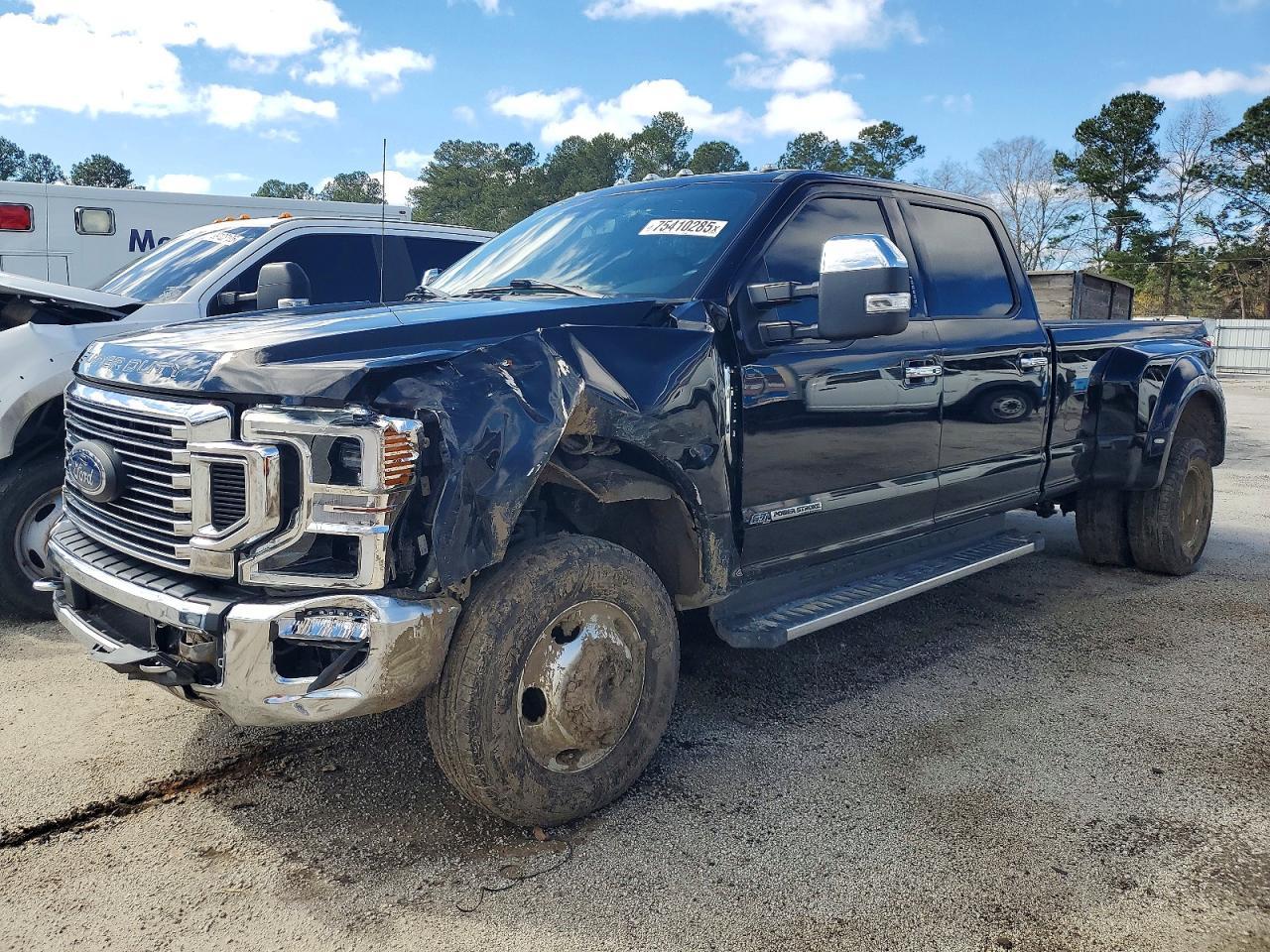 2022 Ford F350 Super Duty - Фото 2