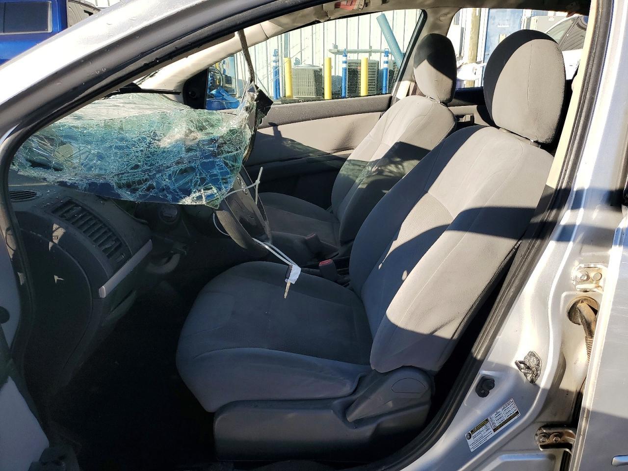 2010 Nissan Sentra 2.0 - Фото 7