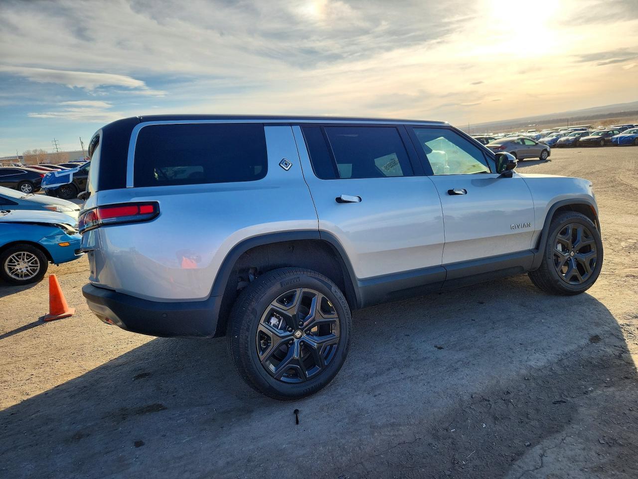 2025 Rivian R1S Adventure - Image 3