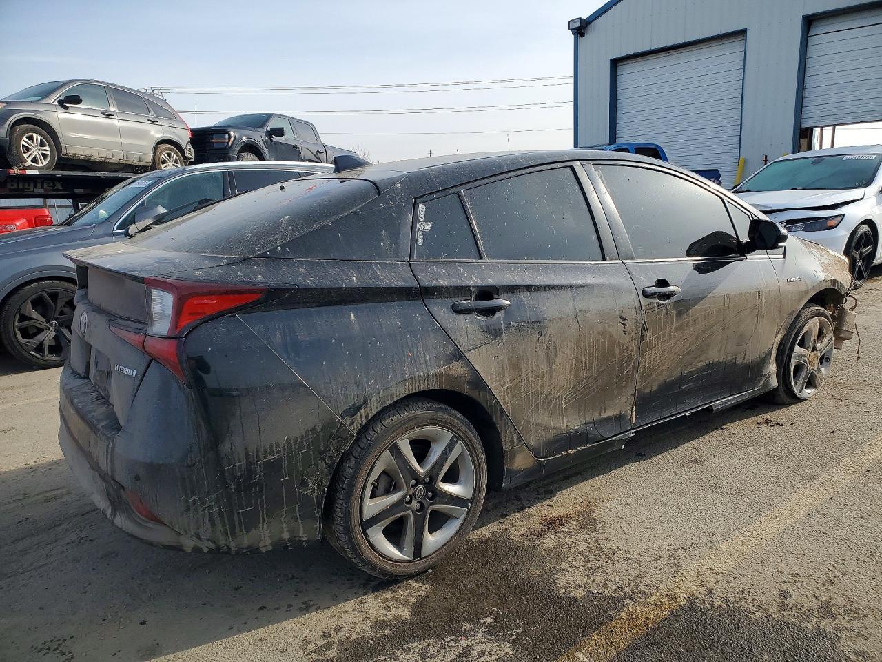 2020 Toyota Prius Xle - Image 3
