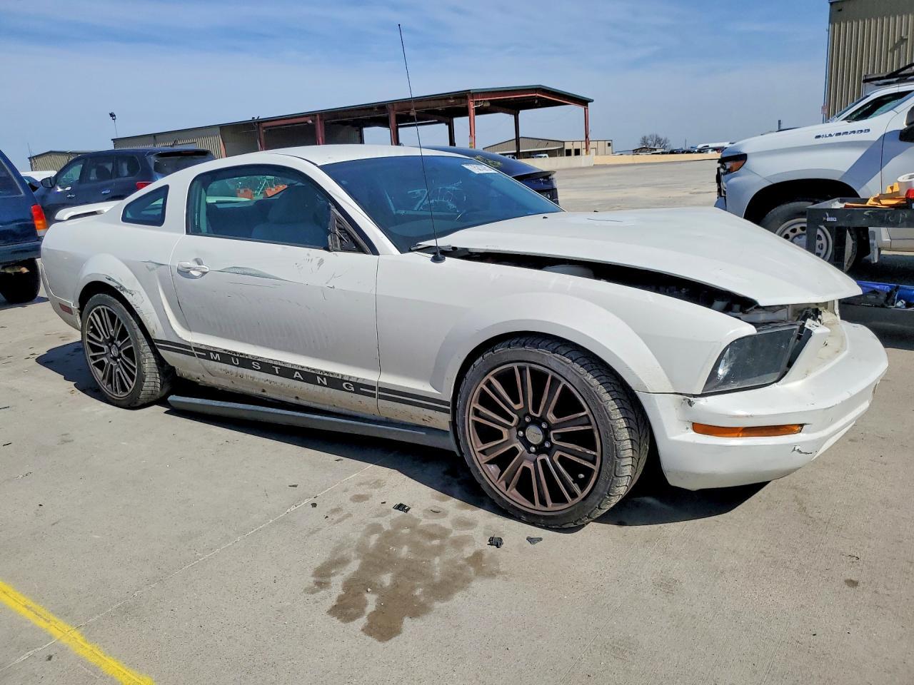 2006 Ford Mustang - Фото 4