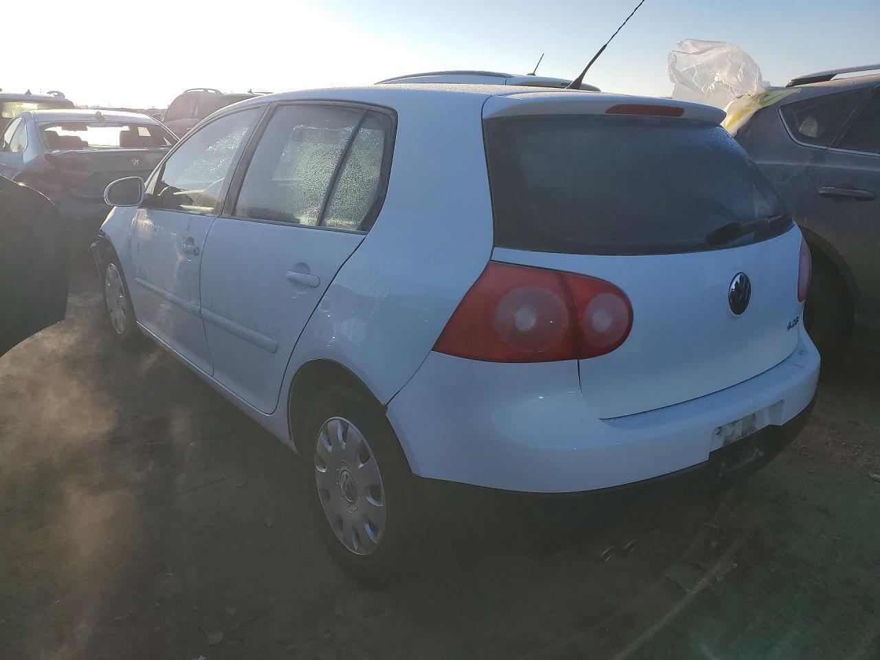 2009 Volkswagen Rabbit - Image 2