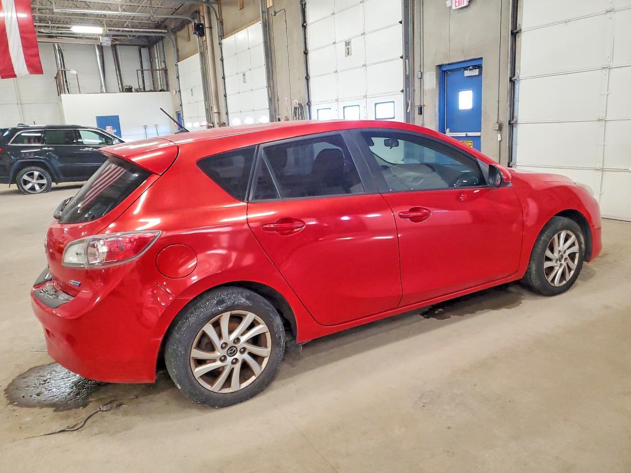 2013 Mazd Mazda3 - Image 3