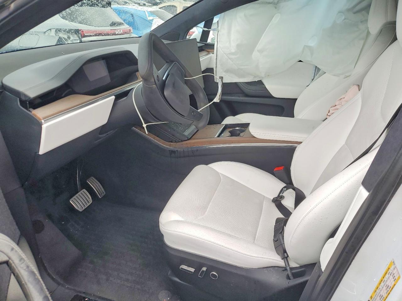 2023 Tesla Model X - Фото 7