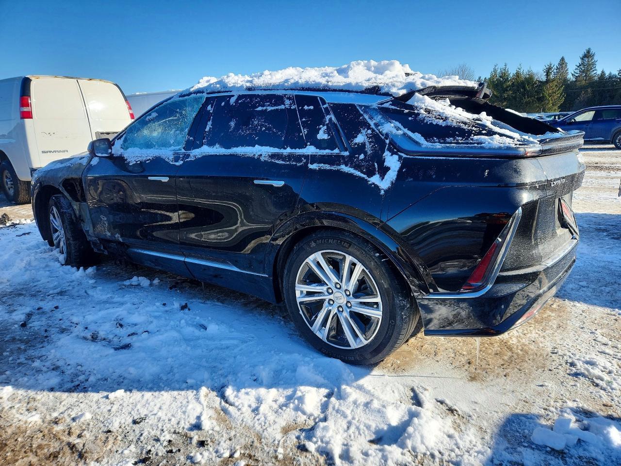 2024 Cadillac Lyriq Tech - Image 2