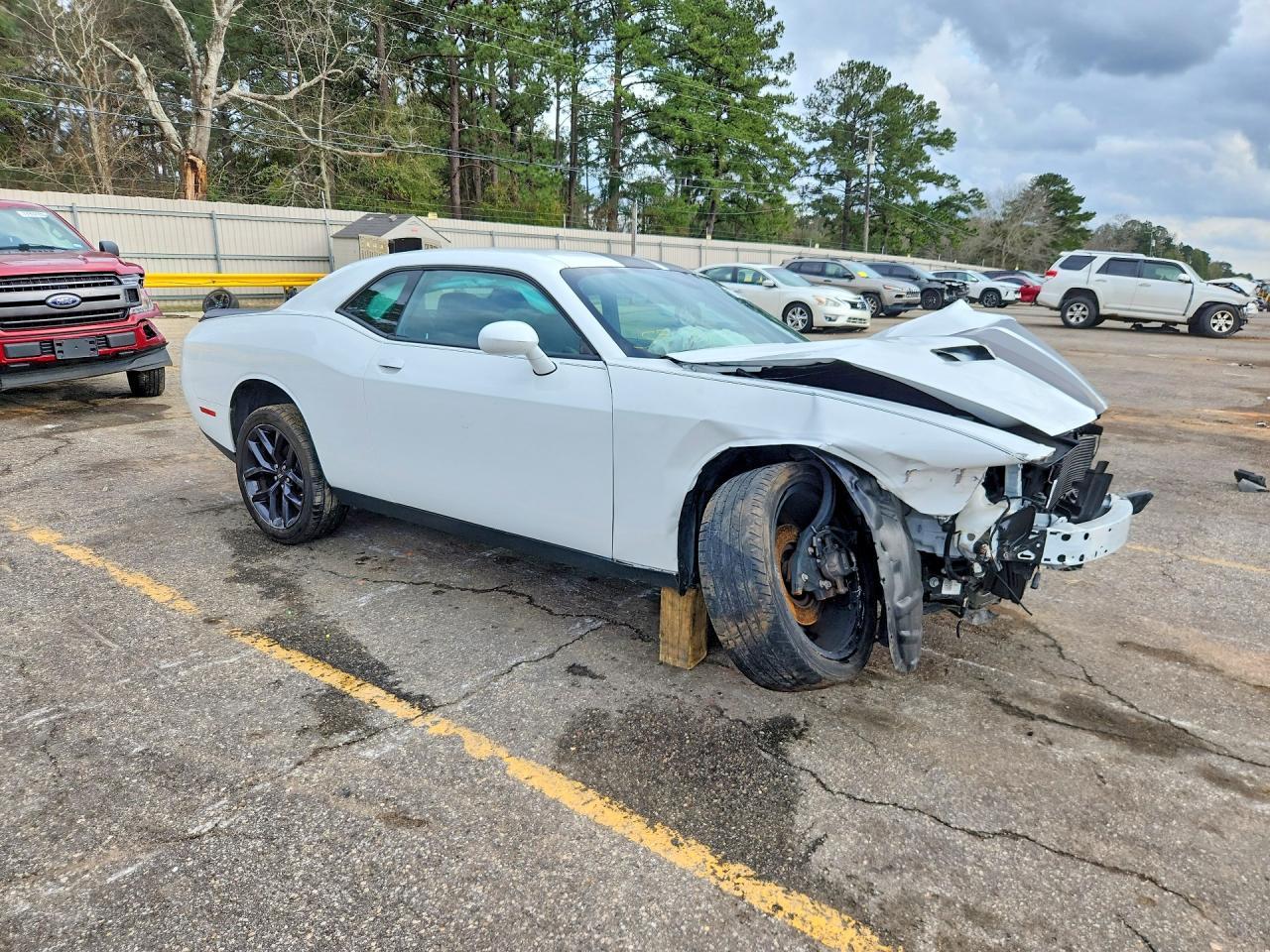 2023 Dodge Challenger Sxt - Фото 4