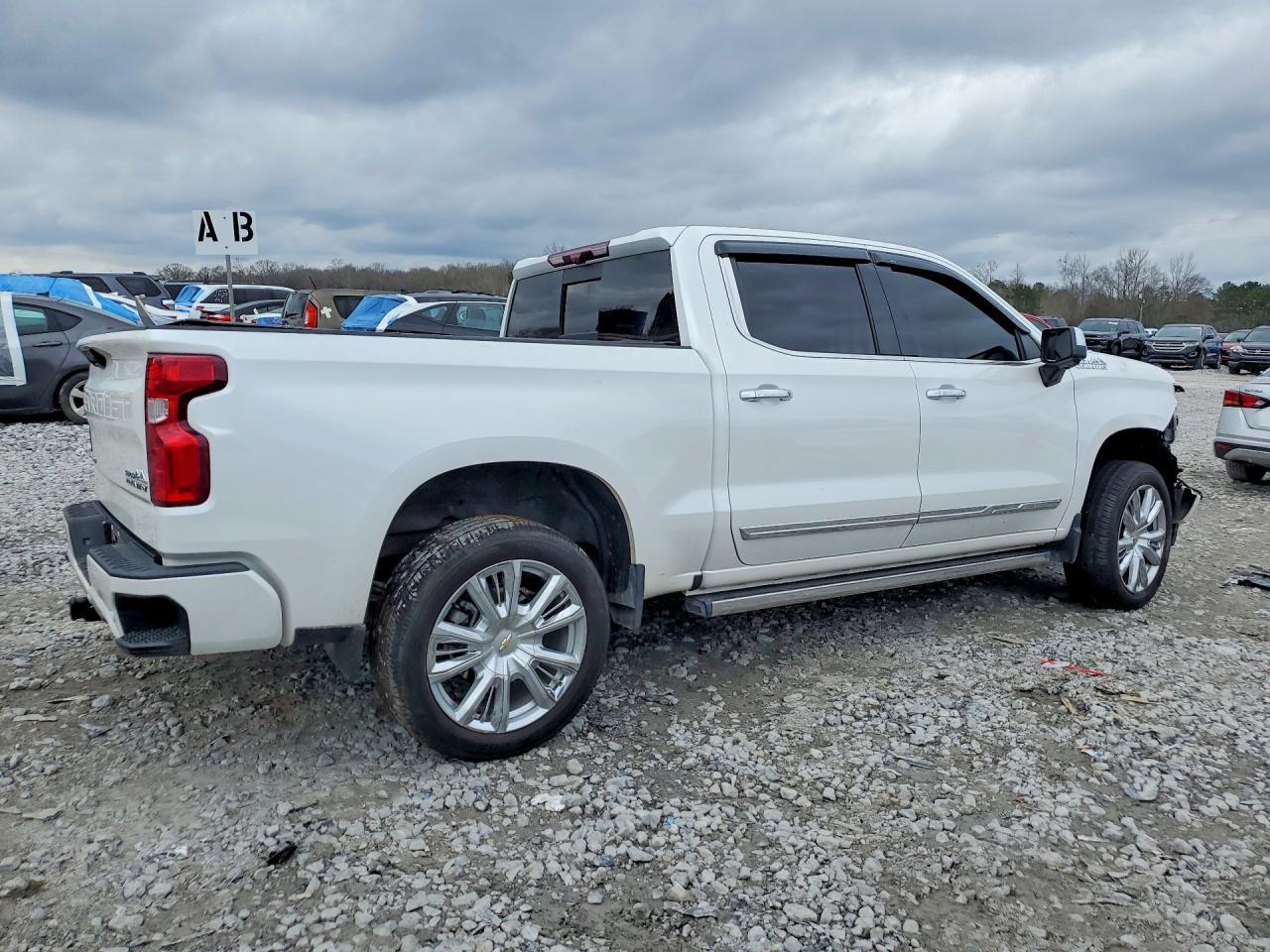 2024 Chevrolet Silverado K1500 High Country - Image 3