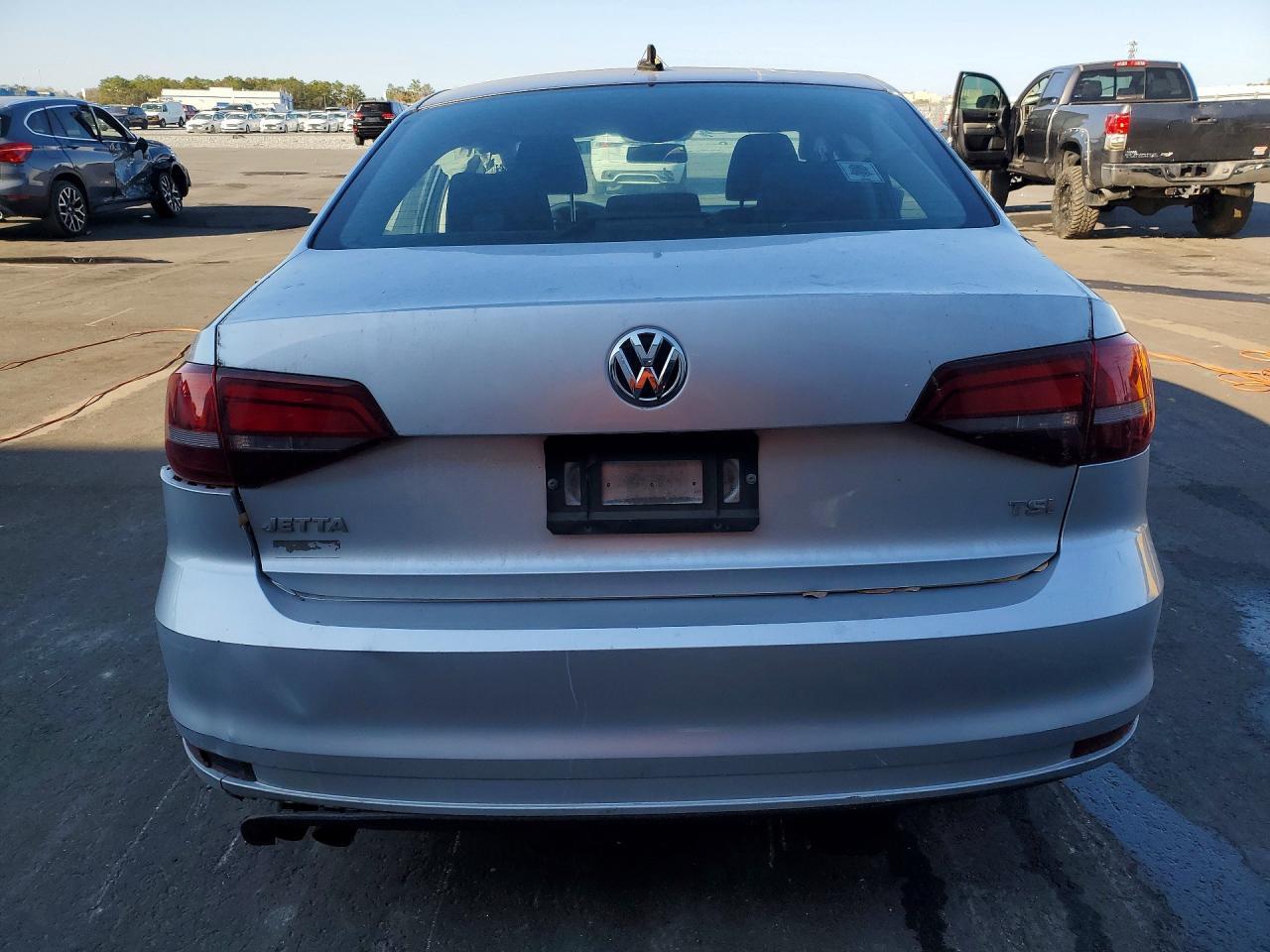 2016 Volkswagen Jetta S - Image 6