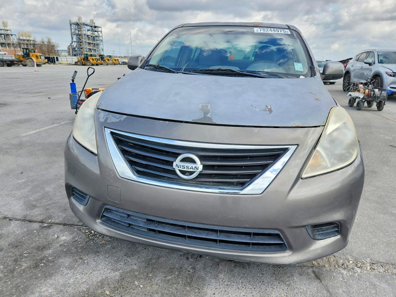 2014 Nissan Versa S - Image 5