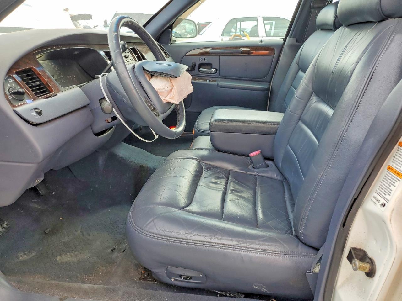 1999 Lincoln Town Car Signature - Фото 7