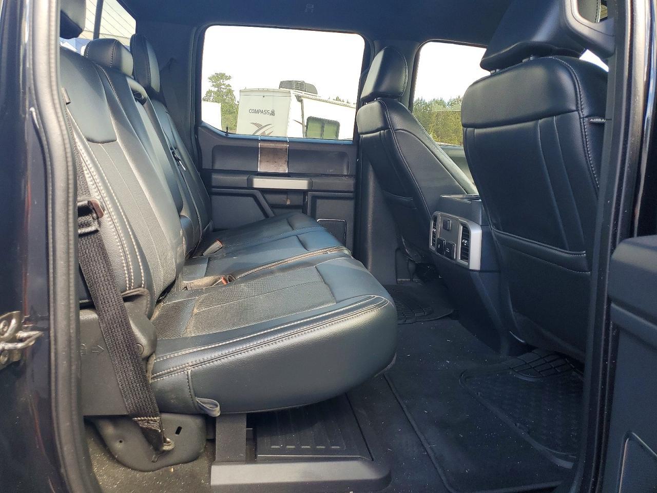 2022 Ford F350 Super Duty - Фото 6