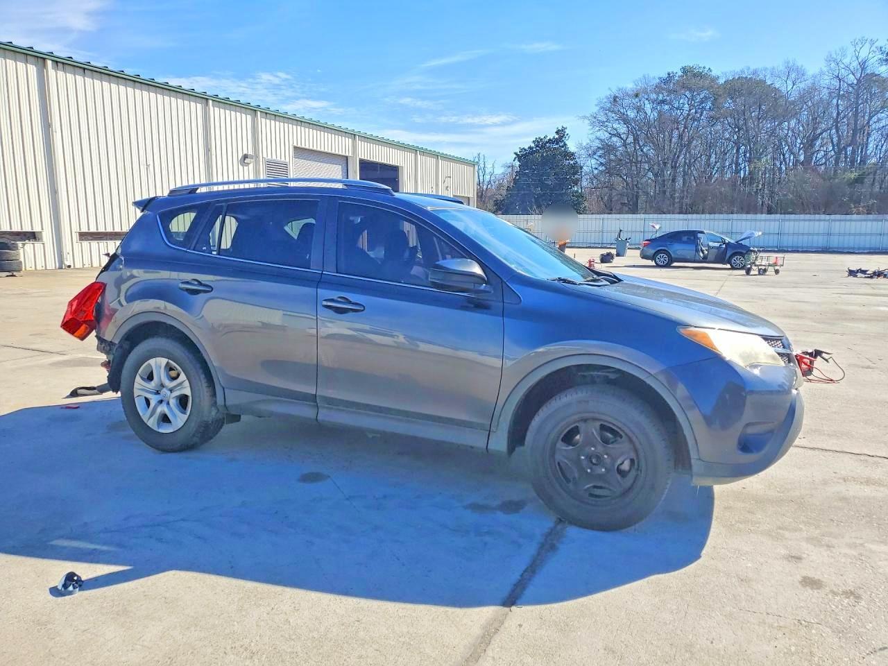 2015 Toyota Rav4 Le - Image 4