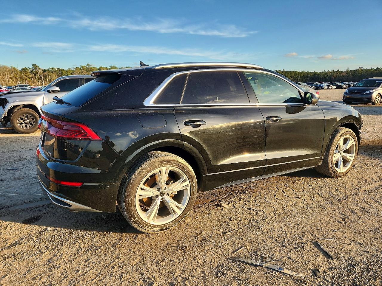 2023 Audi Q8 Prestige - Фото 3