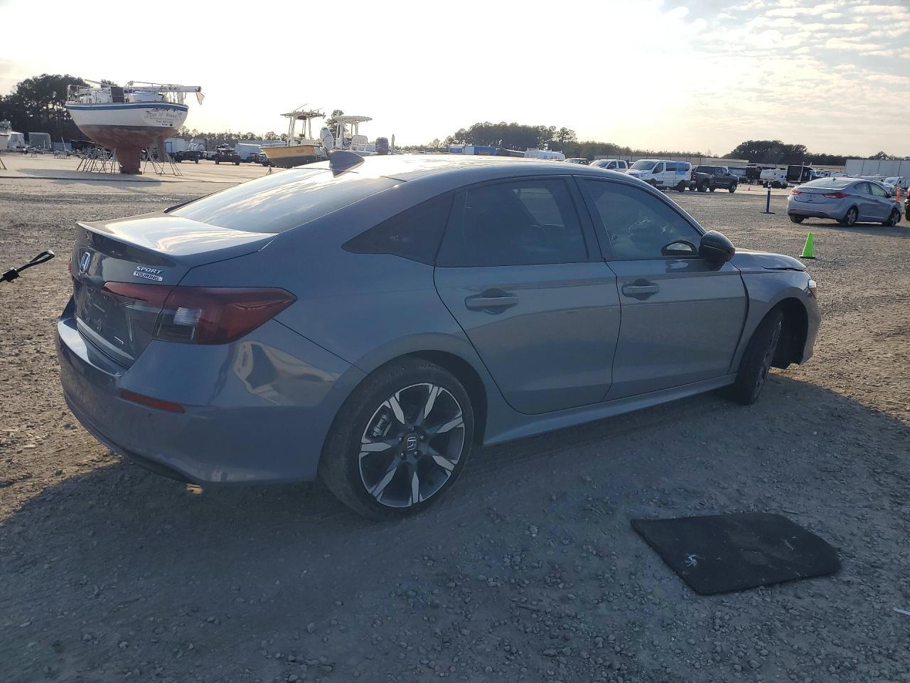 2025 Honda Civic Sport - Фото 3