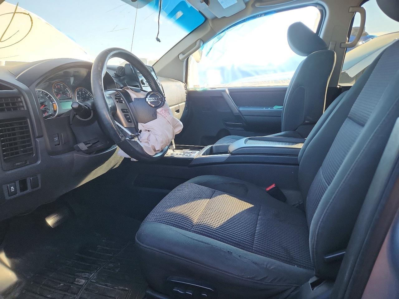 2014 Nissan Titan S - Фото 7