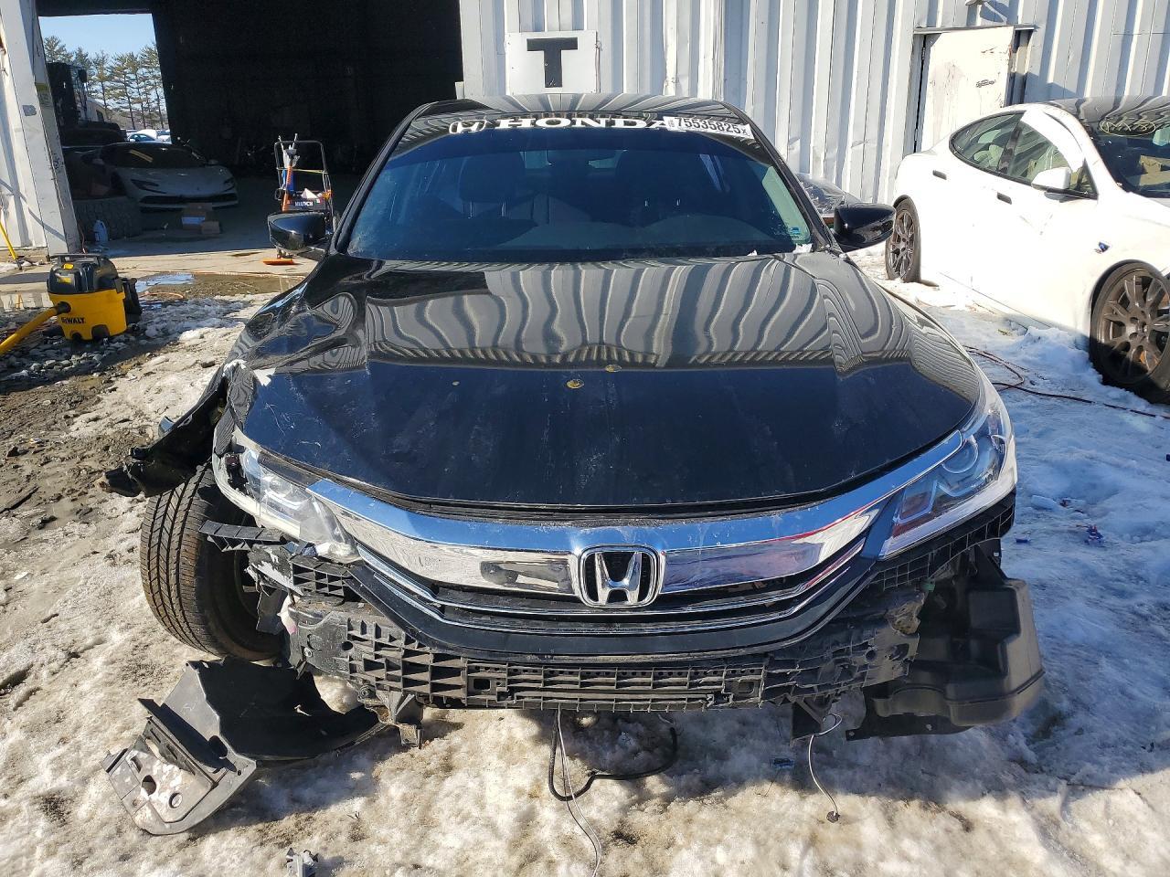 2016 Honda Accord Lx - Фото 5