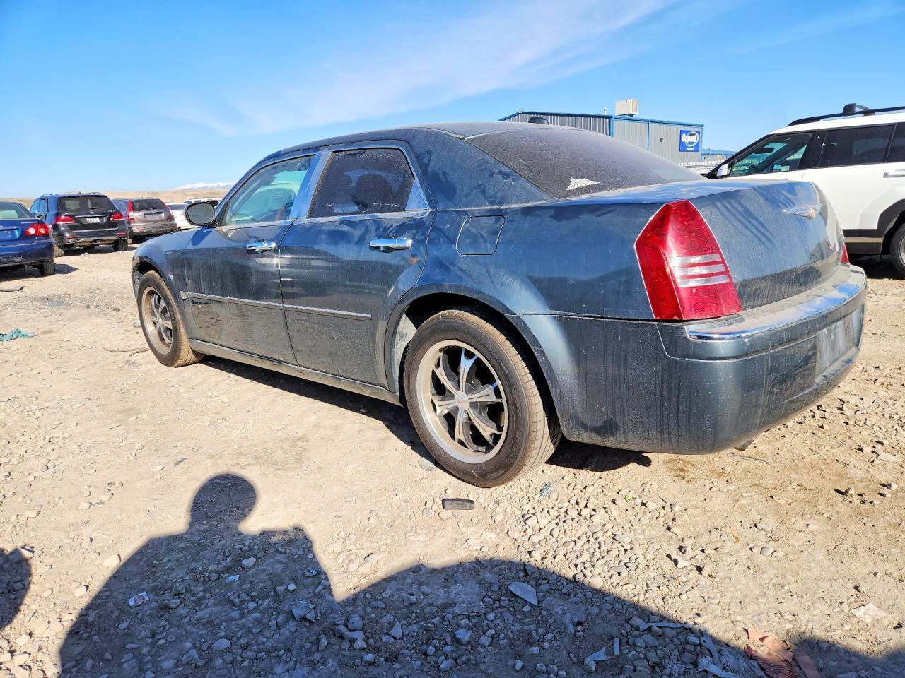 2005 Chrysler 300C - Image 2
