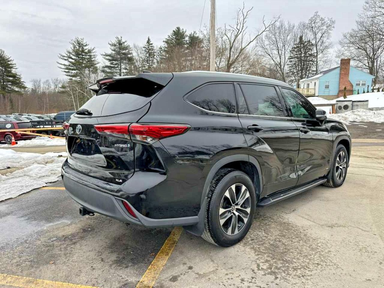 2021 Toyota Highlander Hybrid Xle - Image 3