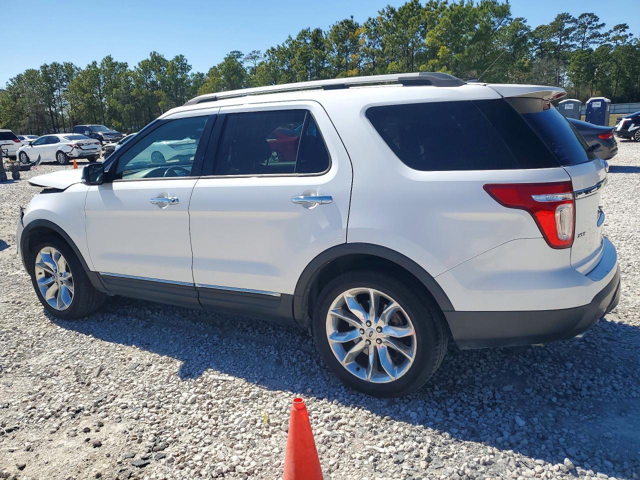 2014 Ford Explorer Xlt - Фото 2