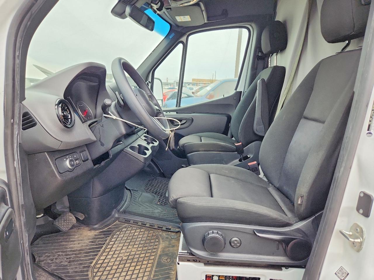 2024 Mercedes Benz Sprinter 2500 2500 2Wd Tdsl Cargo Standard Roof - Фото 7