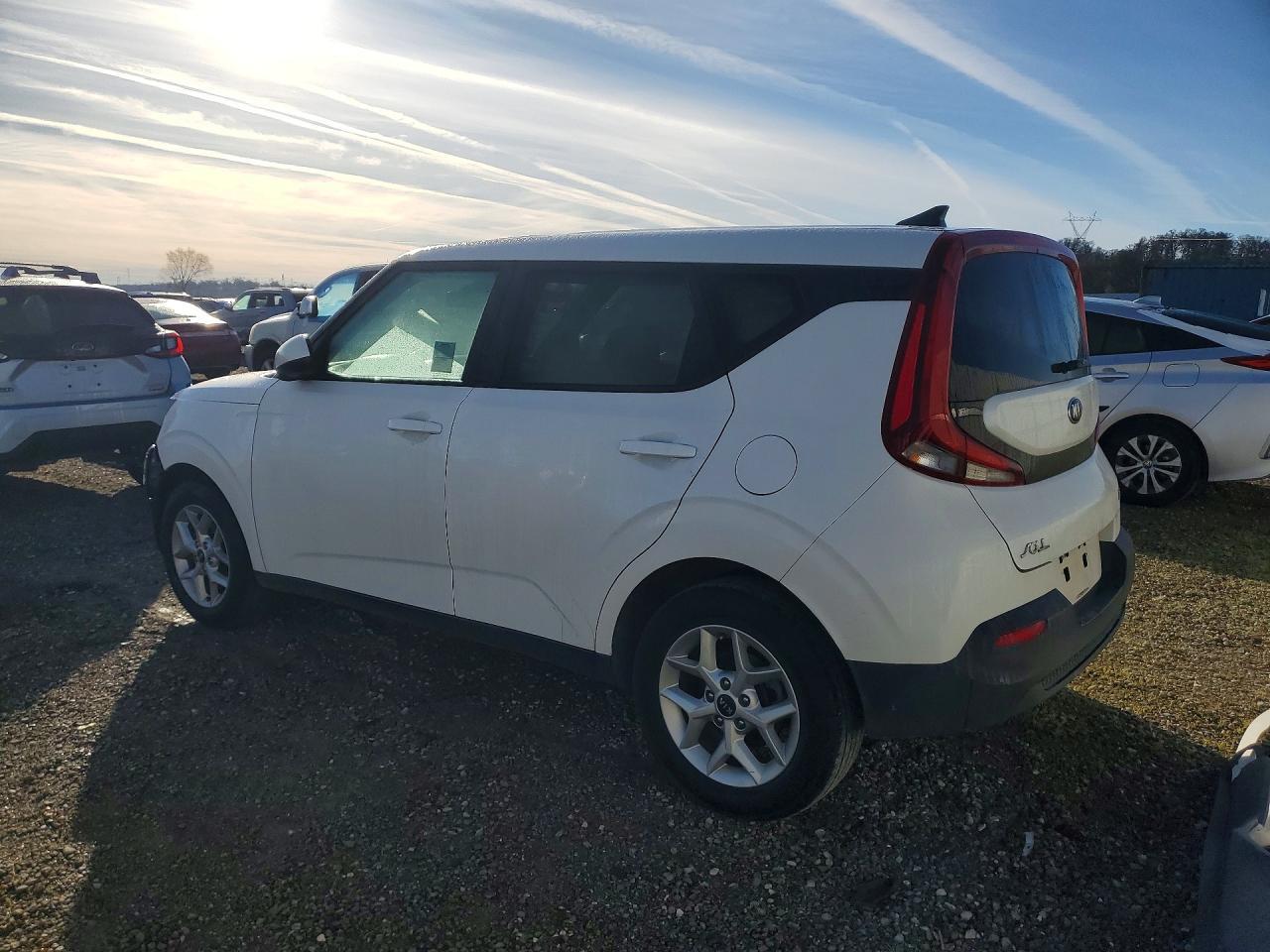2020 Kia Soul Lx - Фото 2