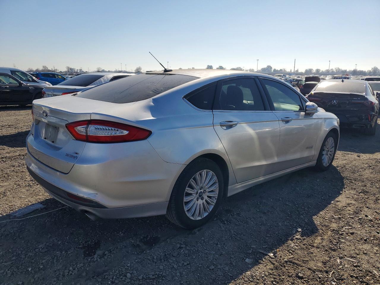 2014 Ford Fusion Se Hybrid - Фото 3