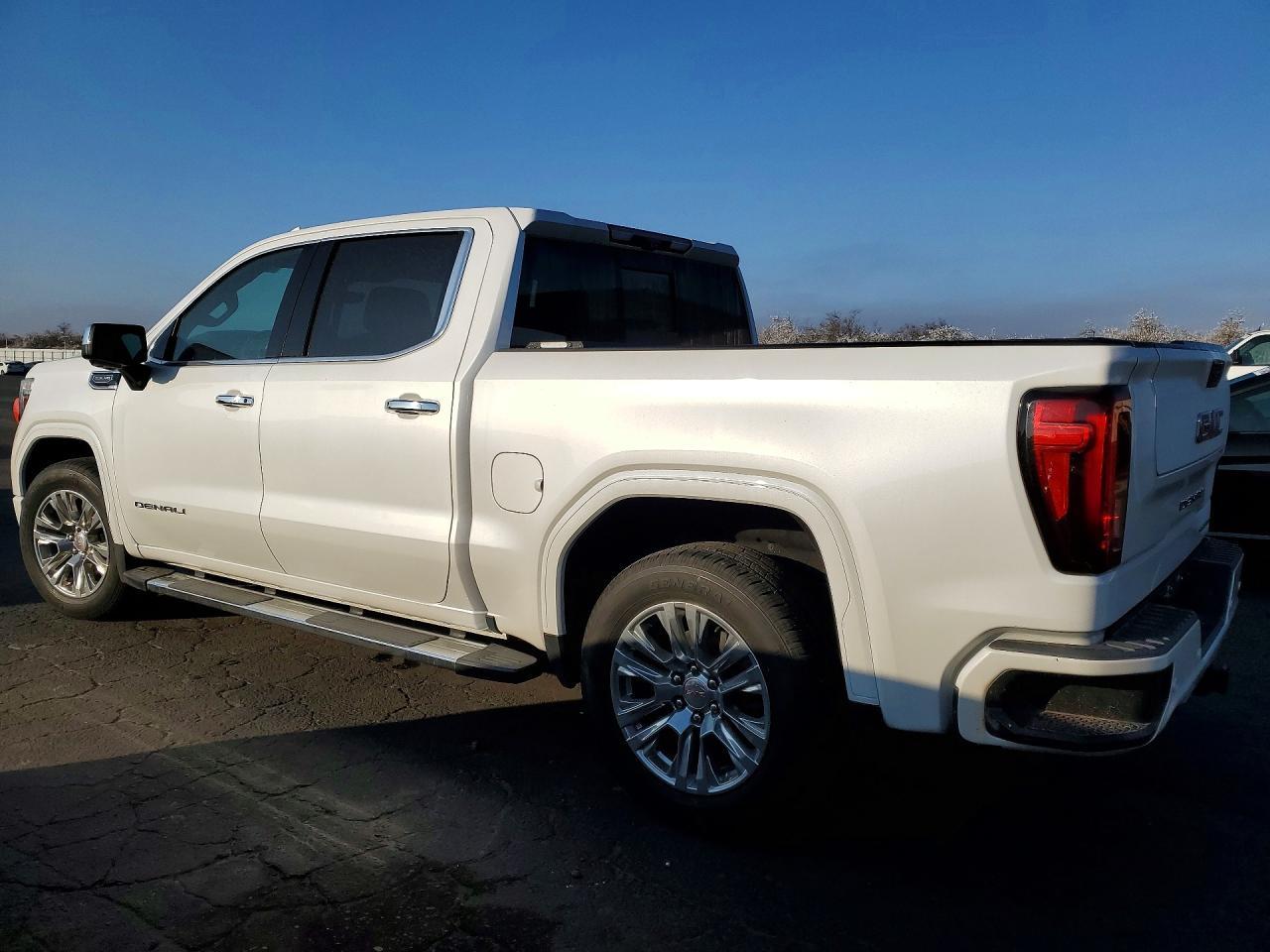 2022 GMC Sierra Limited C1500 Denali - Image 2
